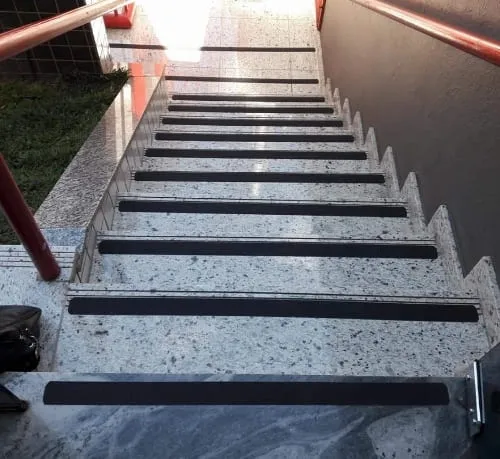 Fita Antiderrapante 7